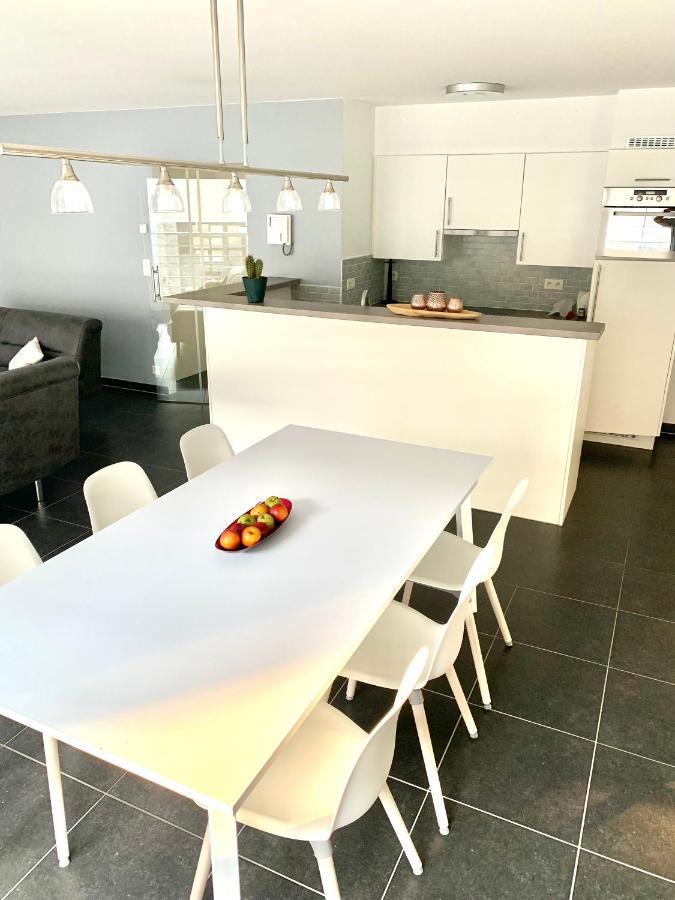 Vakantieappartement Emiel Centrum Oostende Met Garage Exterior foto